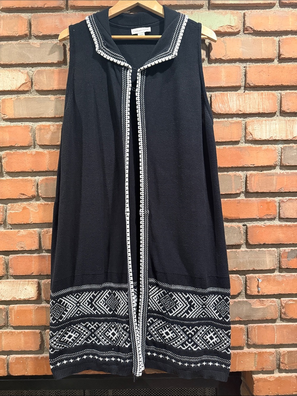 Coldwater Creek Black and White Sleeveless Knit Vest with Aztec trim. Boho